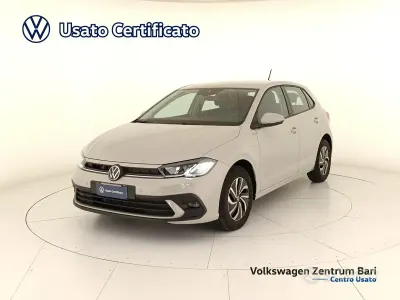 Używany VW Polo Life 95 KM (69 kW) 2023 Szary Hatchback