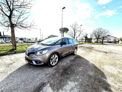 Usado Renault Grand Scénic IV 120 CV (88 kW) 2019 Monovolumen