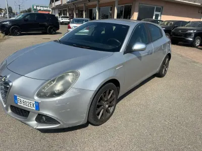 Usata Alfa Romeo Giulietta Business 120 CV (88 kW) 2011 Grigio Utilitaria
