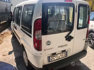 Usata Fiat Doblò 69 CV (50 kW) 2007 Bianco Monovolume