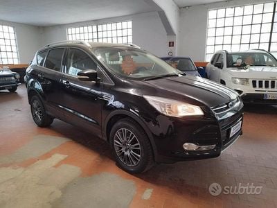 Usata Ford Kuga 140 CV (102 kW) 2014 Nero SUV
