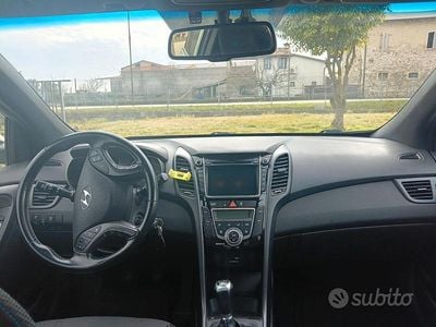 Usata Hyundai i30 110 CV (80 kW) 2016 Grigio Berlina