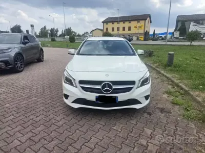 Usata Mercedes CLA200 Premium 136 CV (100 kW) 2016 Bianco Station wagon