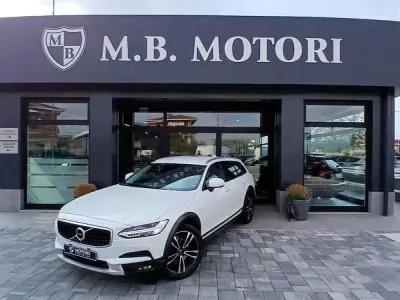 Begagnad Volvo V90 CC 190 HK (139 kW) 2019 Kombi