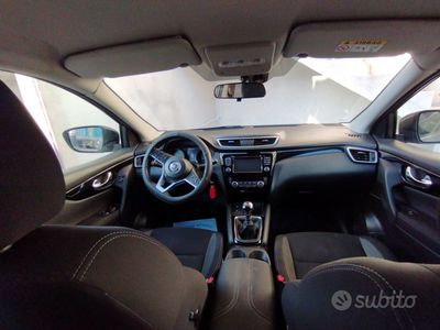 Usata Nissan Qashqai 116 CV (85 kW) 2018 Grigio SUV