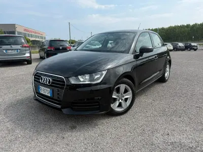 Käytetty Audi A1 116 HP (85 kW) 2015 Musta Viistoperä