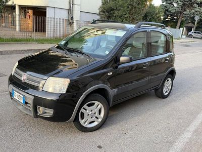 Usata Fiat Panda Climbing 60 CV (44 kW) 2008 Utilitaria