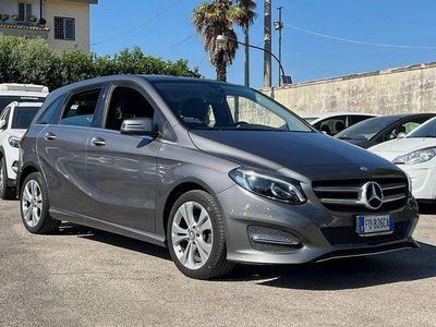 Usata Mercedes B180 Premium 109 CV (80 kW) 2016 Grigio Utilitaria