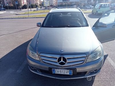 Mercedes C200