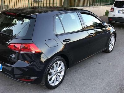 Używany VW Golf VII Highline 105 KM (77 kW) 2013 Sedan/Limuzyna
