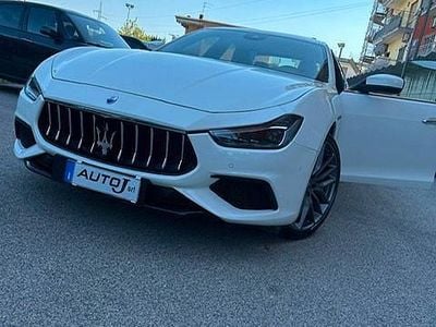 Usata Maserati Ghibli GT 275 CV (202 kW) 2019 Bianco Berlina