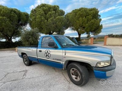 usata Dodge Ram 5.9 V8 GPL Autocarro Uso Proprio