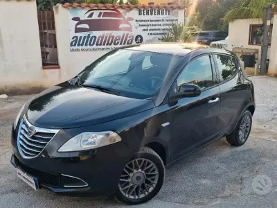 Usata Lancia Ypsilon S 95 CV (69 kW) 2012 Nero Utilitaria