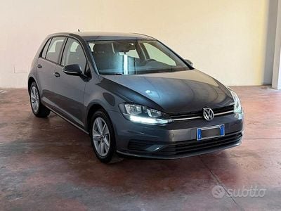 Usata VW Golf VII Business 115 CV (84 kW) 2017 Grigio Berlina