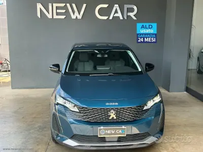 Usata Peugeot 3008 Allure 131 CV (96 kW) 2023 Blu SUV
