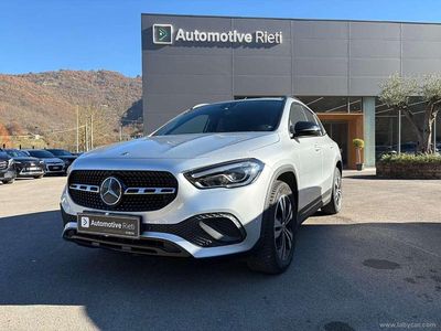 Argento polare Usata 2021 Mercedes GLA200 SUV | 29.900 € (Buon prezzo)