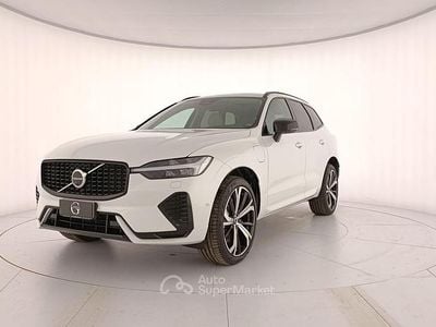 Nuova Volvo XC60 Ultra 253 CV (186 kW) 2025 Bianco SUV