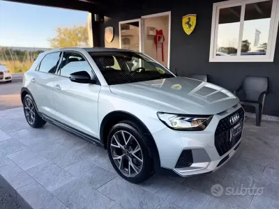 Usata Audi A1 Comfort 110 CV (80 kW) 2023 Grigio SUV
