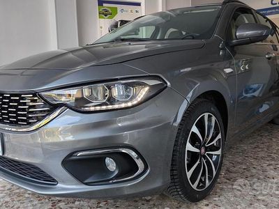 Usata Fiat Tipo Lounge 120 CV (88 kW) 2018 Grigio Station wagon