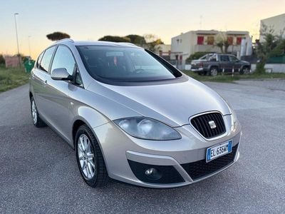 Usata Seat Altea XL Style 105 CV (77 kW) 2012 Oro Monovolume