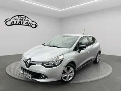 Usata Renault Clio Dynamique 74 CV (54 kW) 2013 Grigio