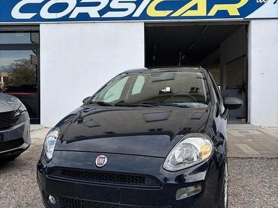 Usata Fiat Punto Street 95 CV (69 kW) 2018 Blu Utilitaria