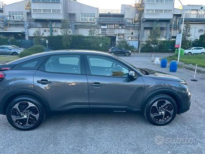 Begagnad Citroën C4 2023 Grå SUV