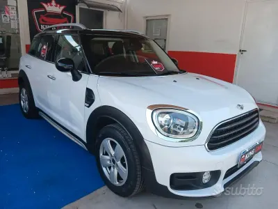 Usata Mini Cooper D Countryman Business 150 CV (110 kW) 2017 Bianco SUV