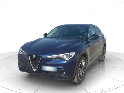 Usata Alfa Romeo Stelvio Executive 190 CV (139 kW) 2019 Blu metall. SUV