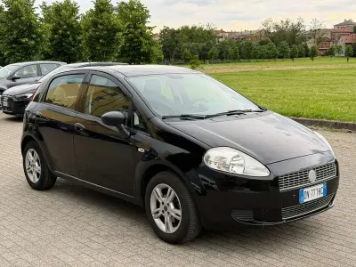 Usata Fiat Grande Punto Dynamic 77 CV (56 kW) 2009 Utilitaria