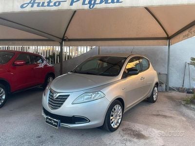 Usata Lancia Ypsilon S 85 CV (62 kW) 2012 Grigio Utilitaria