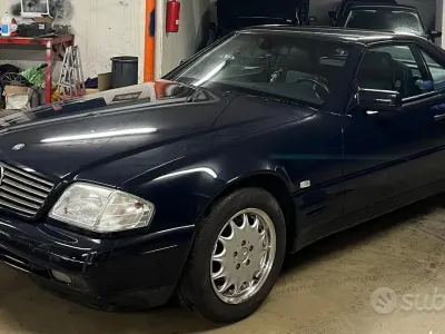 Usata Mercedes SL280 192 CV (141 kW) 1998 Blu Cabrio