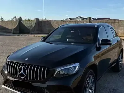 Usata Mercedes GLC250 Exclusive 204 CV (150 kW) 2015 Nero SUV