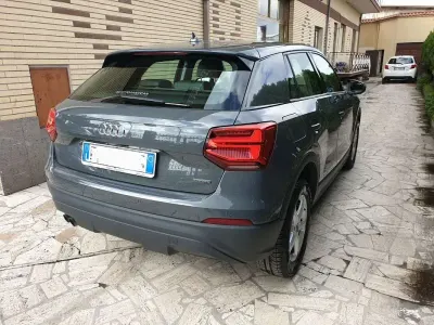 Usata Audi Q2 Business 150 CV (110 kW) 2018 Grigio SUV