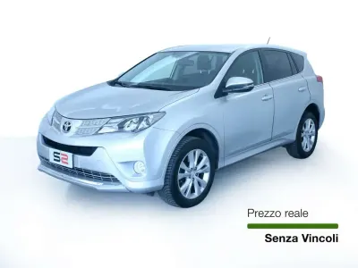 Usata Toyota RAV4 Lounge 150 CV (110 kW) 2013 Argento SUV
