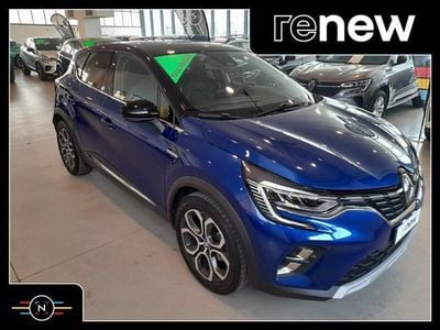 Usata Renault Captur Intens 101 CV (74 kW) 2023 Blu scuro SUV
