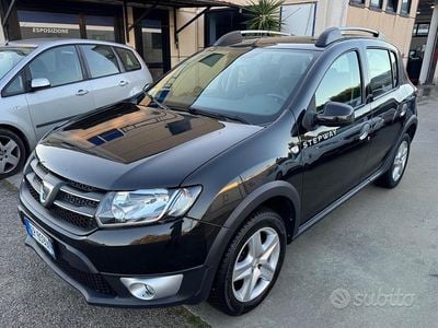 Usata Dacia Sandero Stepway 90 CV (66 kW) 2013 Nero Berlina