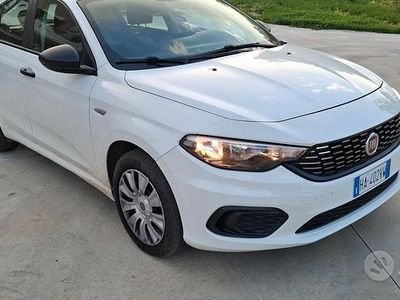 Occasion Fiat Tipo 95 ch (69 kW) 2019 Blanc Berline
