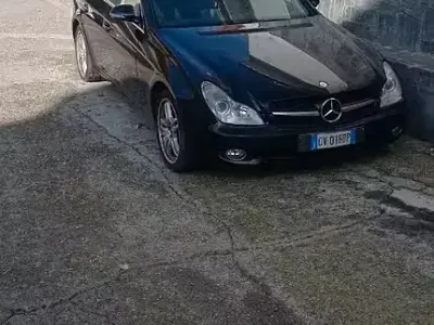 Usata Mercedes CLS350 272 CV (200 kW) 2005 Coupé