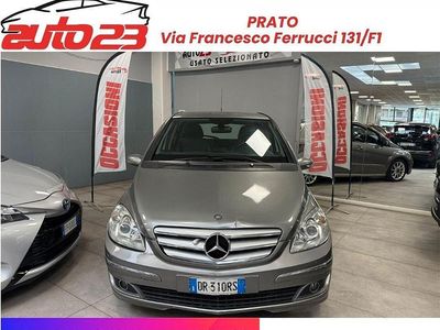 Usata Mercedes B200 140 CV (102 kW) 2008 Grigio Monovolume
