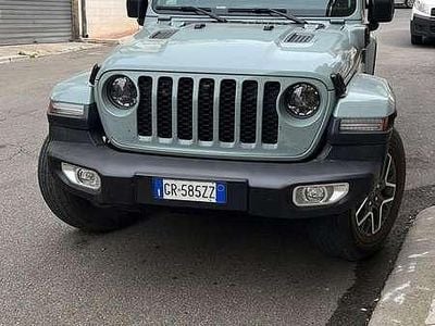 Usata Jeep Wrangler Sahara 272 CV (200 kW) 2023 Blu/azzurro SUV