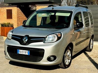 Usata Renault Kangoo 110 CV (80 kW) 2016 Grigio Monovolume