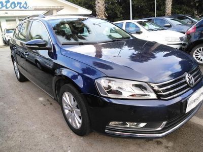 Usata VW Passat Business 120 CV (88 kW) 2014 Blu Station wagon