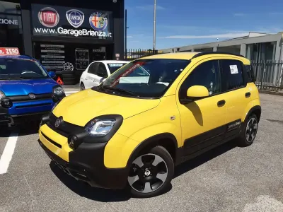 Nuova Fiat Panda Cross Cross 65 CV (47 kW) 2026 Giallo positano Utilitaria