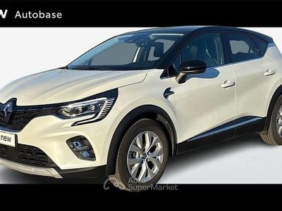 Usata Renault Captur Intens 145 CV (106 kW) 2022 Bianco SUV