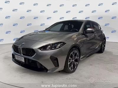 Usata BMW 120 M Sport 163 CV (119 kW) 2025 Grigio Utilitaria