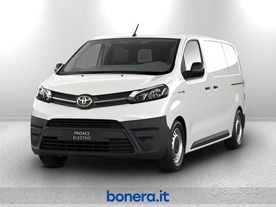 Käytetty Toyota Proace 100 kW (136 HP) 2024 Valkoinen Tila-auto