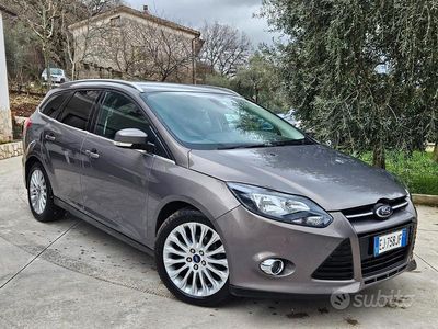 Usata Ford Focus Titanium 110 CV (80 kW) 2011 Grigio Station wagon