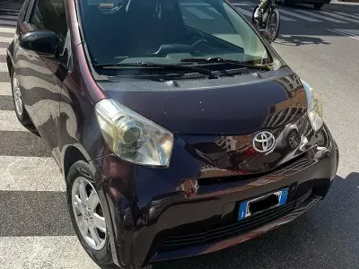 Usata Toyota iQ