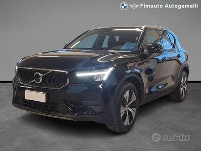 Usata Volvo XC40 163 CV (119 kW) 2023 Nero / pastello SUV